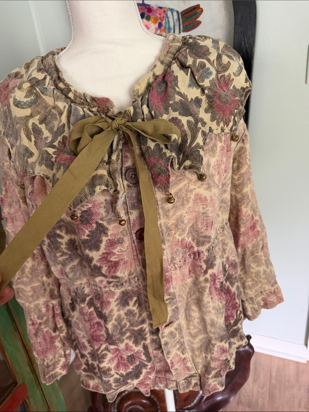 Magnolia Pearl Bell Collared Jacket with ribbon - Picture 2 of 6